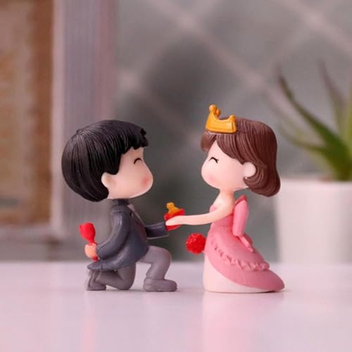 Romantic Propose Couple Showpiece Resin Toy Couple stuate Valentine Gift for Girlfriend Boyfriend Decorative Figurines Couple Statue Boy Ideal Gift for Friends
