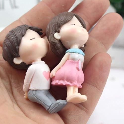 Miniature Small Decorative Pieces Mini Toy Couple stuate Stool Couple Ornaments Auto Interior Mini Garden Figurines Couple Statue Boy Ideal Gift for Friends (Romantic Couple)