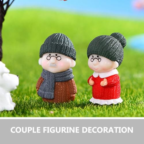 Miniature Small Decorative Pieces Mini Toy Couple stuate Stool Couple Ornaments Auto Interior Mini Garden Figurines Couple Statue Boy Ideal Gift for Friends (Dada Dadi)