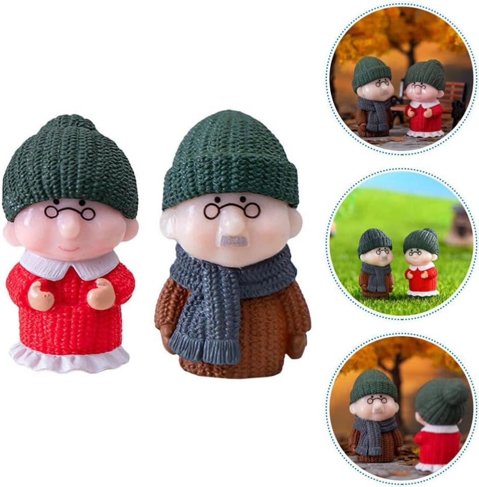 Miniature Small Decorative Pieces Mini Toy Couple stuate Stool Couple Ornaments Auto Interior Mini Garden Figurines Couple Statue Boy Ideal Gift for Friends (Dada Dadi)