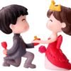Romantic Propose Couple Showpiece Resin Toy Couple stuate